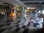 Батерфляй Кантрі, кінотеатр фото