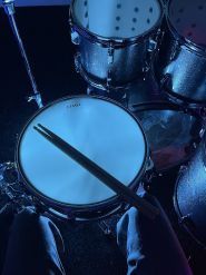 Фабрика барабанів, школа барабанщиків фото