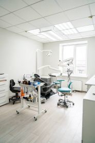 Омега Дент, стоматологія фото