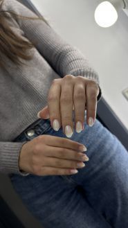 Shade, манікюр і педикюр фото