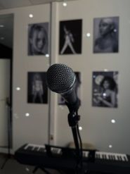 Вокальна, музична школа фото