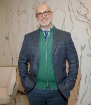 Пластичний хірург Володимир Сажієнко фото