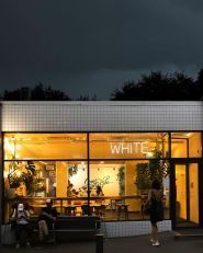 White Coffeebar, кав`ярня фото