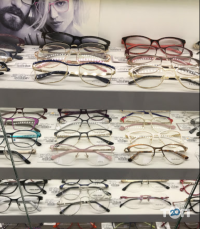 Офтальмологічні клініки та магазини окулярів Treviso фото