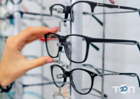 Офтальмологические клиники и магазины очков Фильман фото