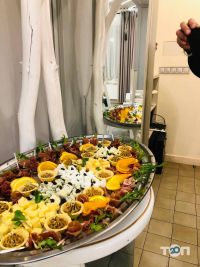 компанія Шинок фото