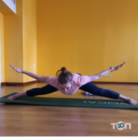 Студия йоги на Ларисы Руденко Киев фото