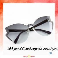 Офтальмологические клиники и магазины очков GrandОптика фото