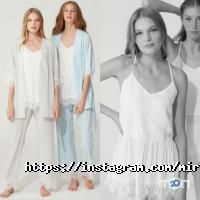 Магазины одежды и обуви Мир белья фото