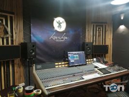 Каска Рекордз Київ фото