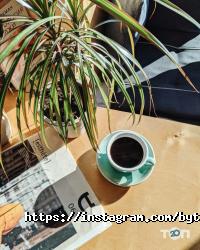 Кав'ярні та кондитерські By the Way coffee & bakery фото