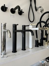 Магазини сантехніки та кераміки Keramiks фото