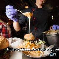Паби та пивні заклади Burger фото