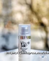 Червона помада Дніпро фото