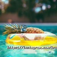 Супермаркети, продуктові магазини Брусниця фото