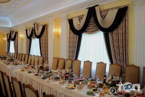 Юлліс Чернівці фото