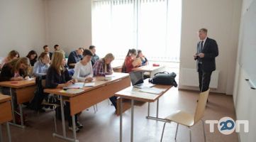 Вищі навчальні заклади Український католицький університет фото