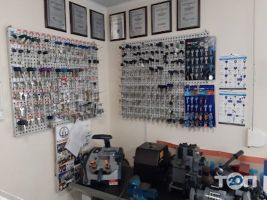 Ремонт замків, виготовлення ключів Локс майстер фото