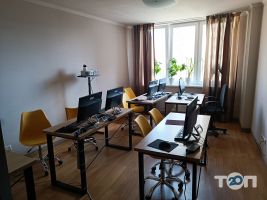 Навчальний центр інновацій на Раїси Окіпної Київ фото