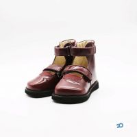 Магазини одягу та взуття Ортофут фото