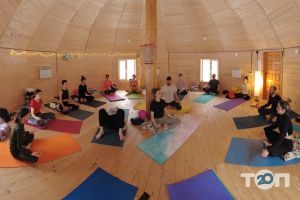 Yogaist: ретрити та тренінги Київ фото