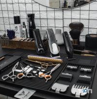 Барбершопи та перукарні Legend barbershop фото