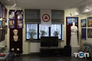 Бібліотека Культурного Центру ім. Н. К. Реріха фото