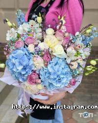 Оформлення залу, доставка квітів Floristella фото