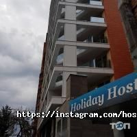 Готелі, хостели Holiday-Host фото