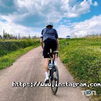 Спортивний одяг та інвентар Giant фото