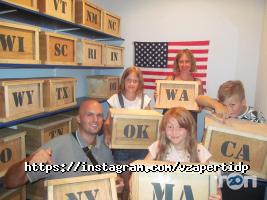 Під замком Дніпро фото