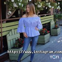 Магазини одягу та взуття Velur фото