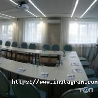 Готелі, хостели Україна фото