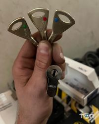 Компанія по відкриттю дверей Дніпро фото