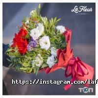 Оформление зала, доставка цветов La Fleur фото
