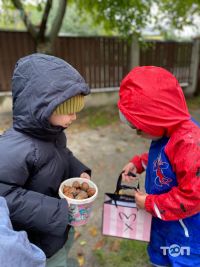Державні та приватні дитячі садки Веселі і розумні фото