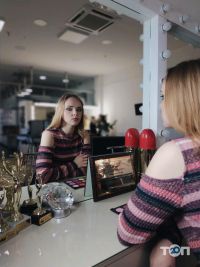 Школа макіяжу та перманенту Євгенії Кононенко Львів фото