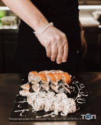 Tsunami Sushi Львів фото