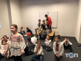 Школа мистецтв вільних та небайдужих Львів фото