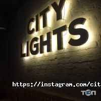 Кафе, бари City lights Smart Bar & Grill фото