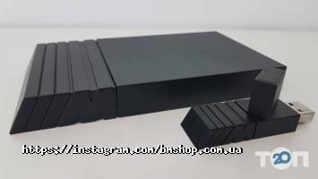 Bmshop, магазин шин, одягу і аксесуарів від автобрендів фото