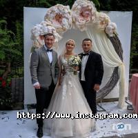 Ведучий Юра Бадзян Житомир фото