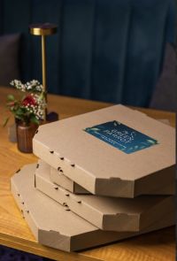 The Green Parrot Family Cafe, кафе фото