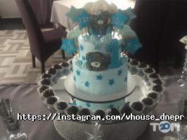 Кафе, бари V-House фото