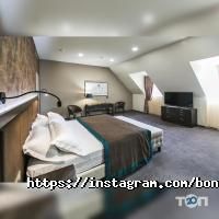 Готелі, хостели Bon hotel фото