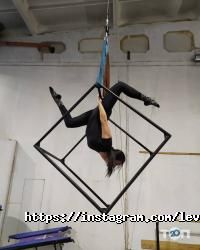 Level Up Jump Park, батутний зал фото