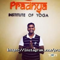 Йога Pradnya Yoga фото