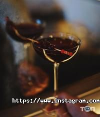 Benjamin wine and bar Одеса фото