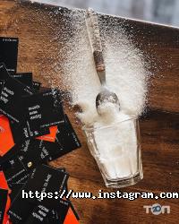 Кав'ярні та кондитерські MomіnCube Healthy Bar фото