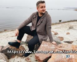 Ведучий Сергій Буян фото